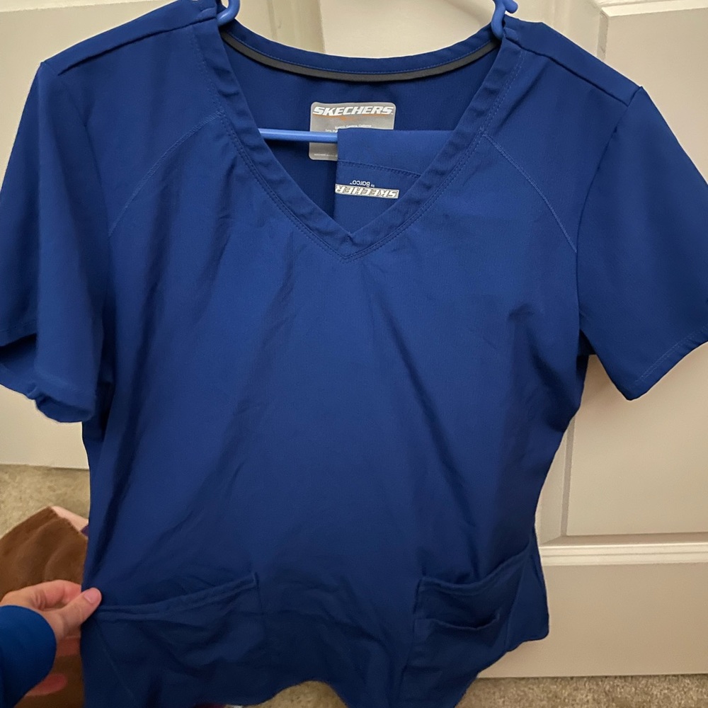 Sketchers scrubs